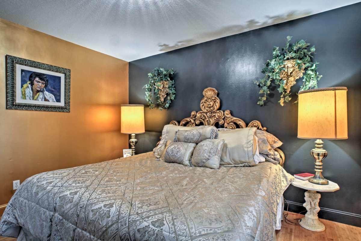 King & Hotel Branson
